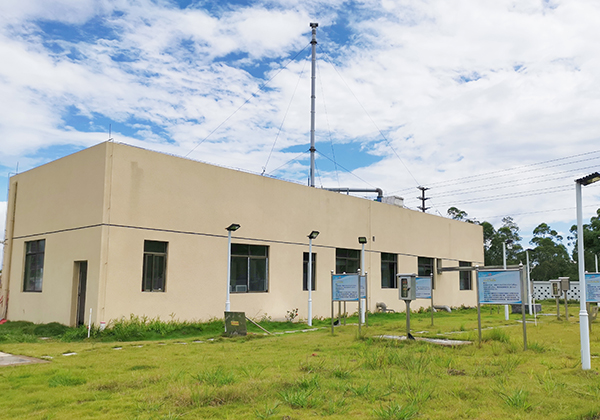 鹤山市第一座花园式地埋式污水处理厂<br />
<br />
国家财政部第四批PPP示范项目、江门市第一个以PPP模式建设的农村污水处理设施项目。